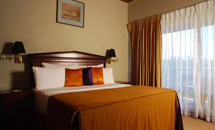 Hunnas Falls Hotel Kandy Cardamom Suite