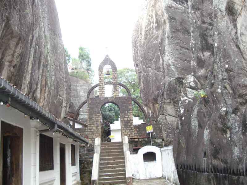 Alu Viharaya Temple which has great historic importance